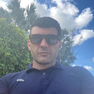 Meet your Posher, Federico